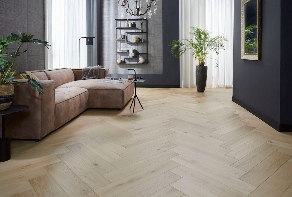 houten parket vloer isoleren met betonvloer constructie